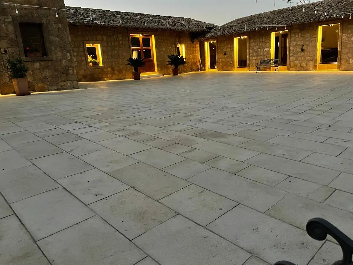 Masseria Santa Barbara Caltanissetta 0*,